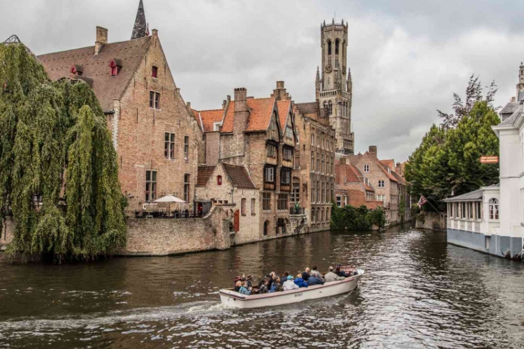 Wasserij Cailliau groeit in Brugge en Oostende